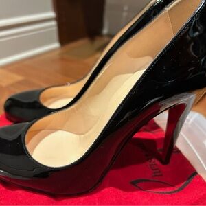 Louboutin size 8